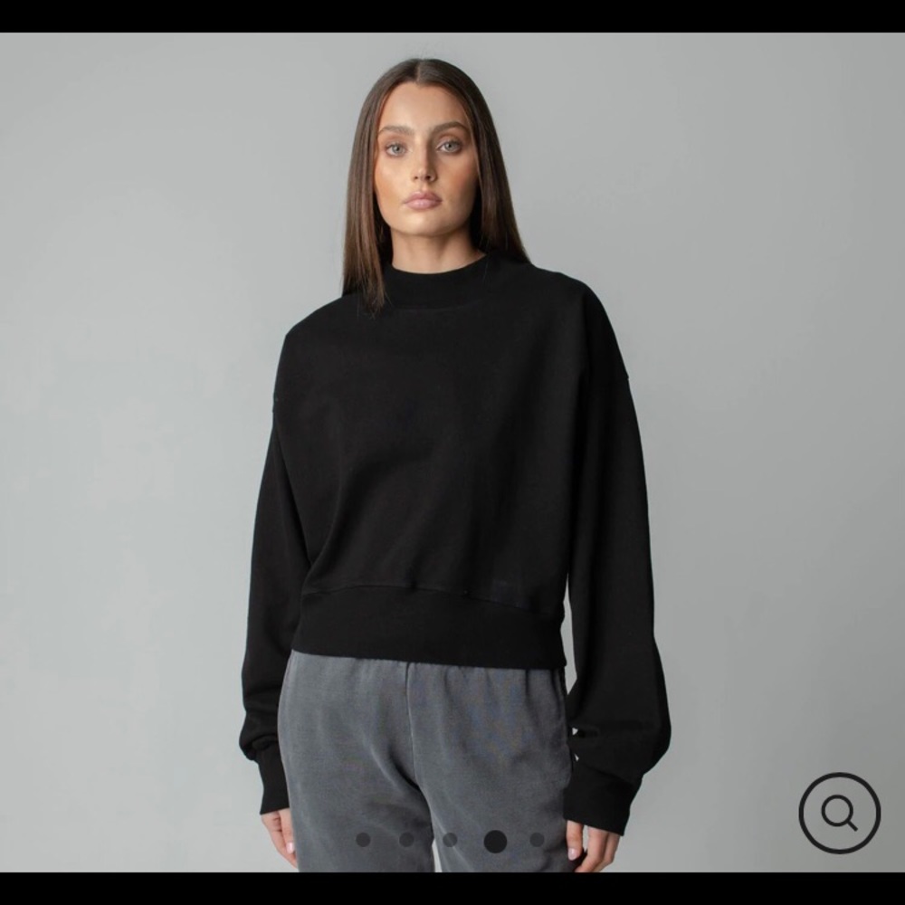 TALENTLESS Womens Mock Crewneck heavyweight sweatshirt